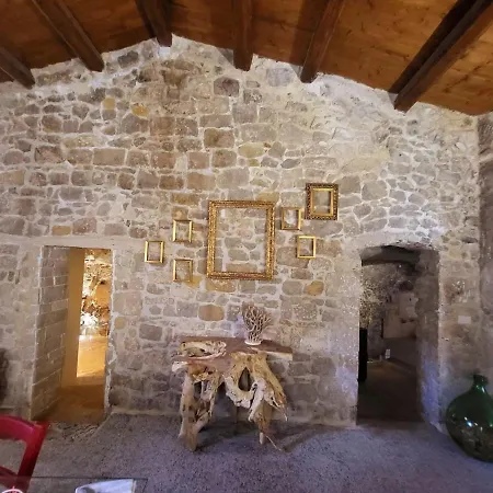 度假居 Ai Cento Scalini 莫迪卡